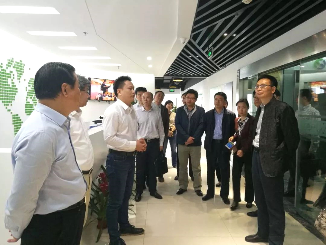 扬州市政协副主席李忠盛、王克胜一行莅临参观指导